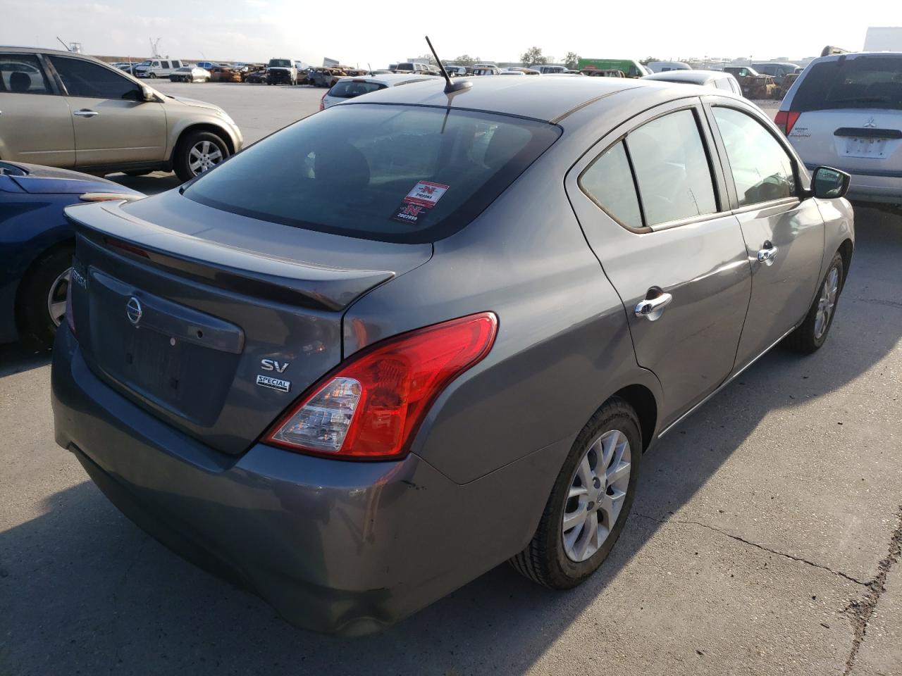 Photo 4 from auction – 2018 NISSAN VERSA S with VIN 3N1CN7AP6JL833831
