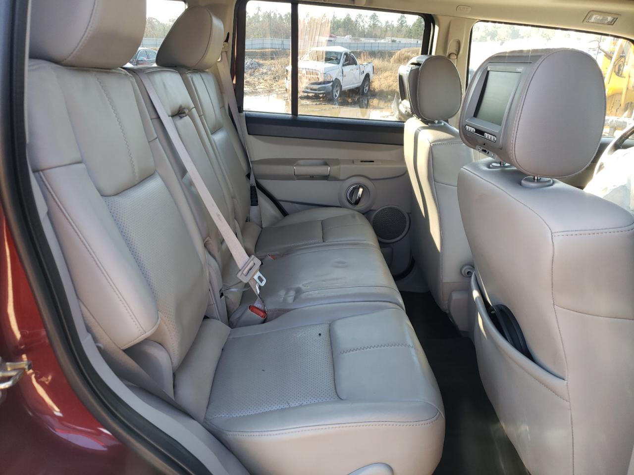 Photo 6 from auction – 2007 JEEP COMMANDER with VIN 1J8HG58237C553485