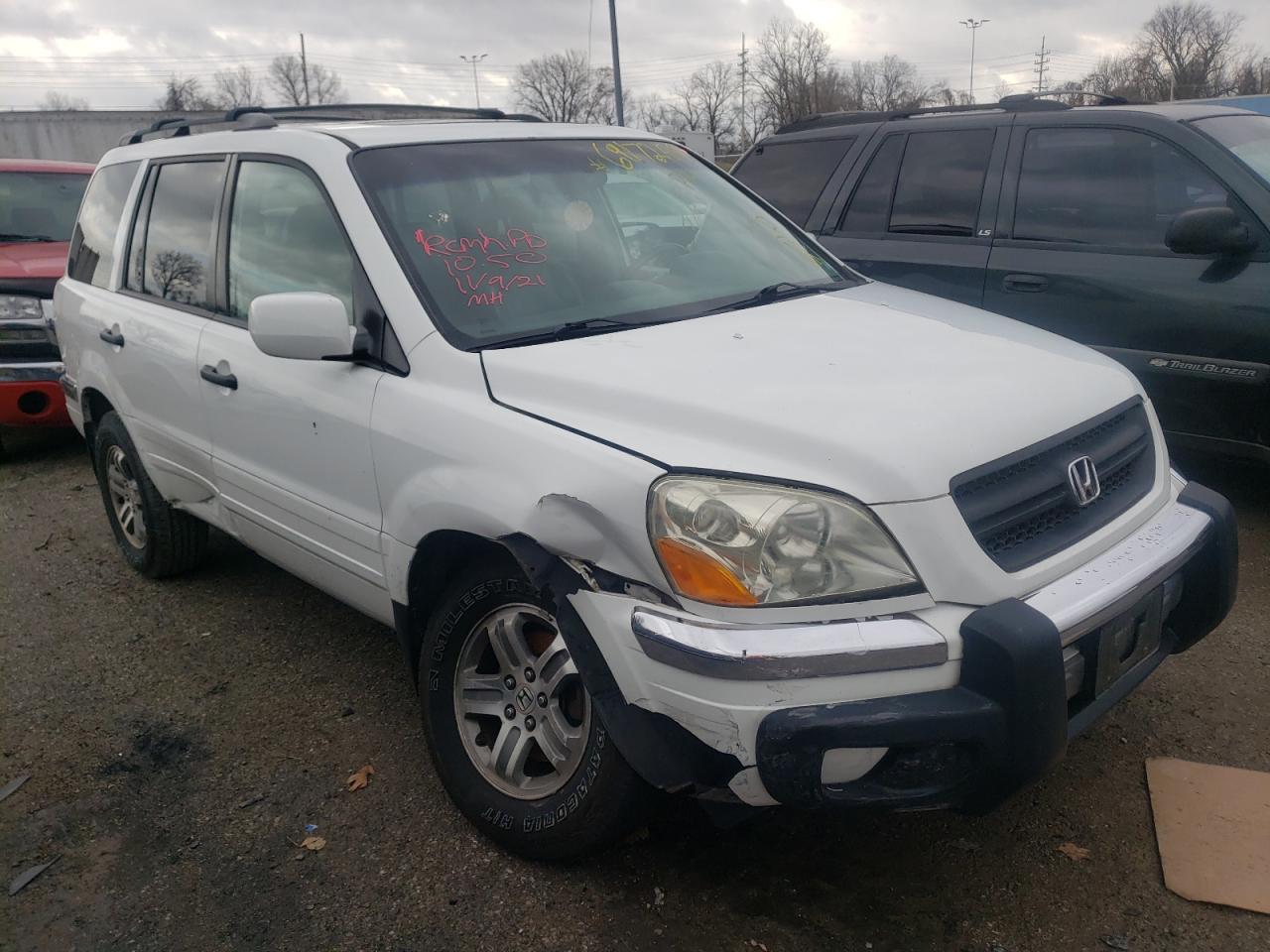 HONDA PILOT EXL 2005 with VIN 5FNYF18535B045398 - Photo from auction