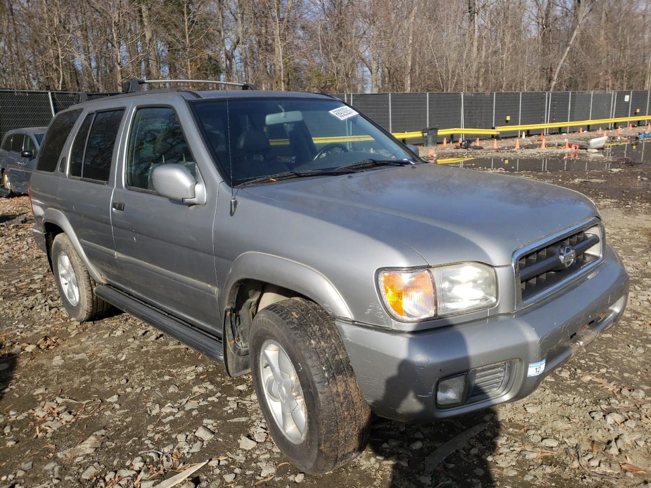 NISSAN PATHFINDER 2001 with VIN JN8DR09Y41W584180 - Photo from auction