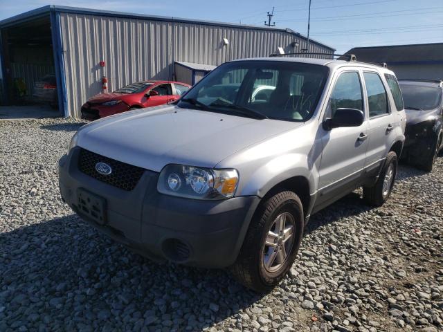 Photo 2 from auction – 2005 FORD ESCAPE XLS with VIN 1FMYU02Z85DA17871