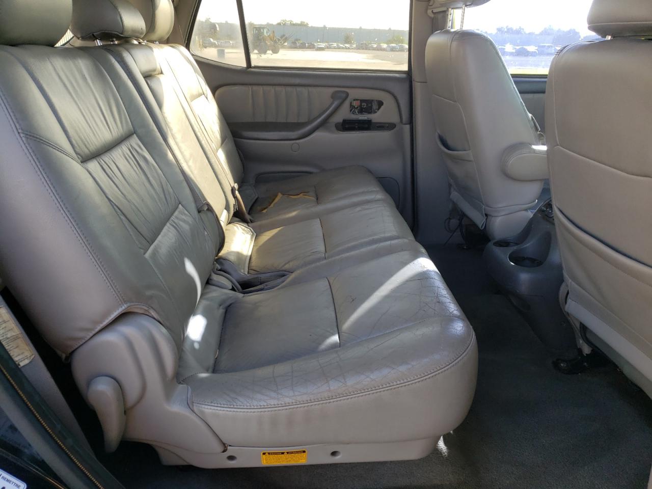 Photo 6 from auction – 2003 TOYOTA SEQUOIA LI with VIN 5TDZT38A43S194448