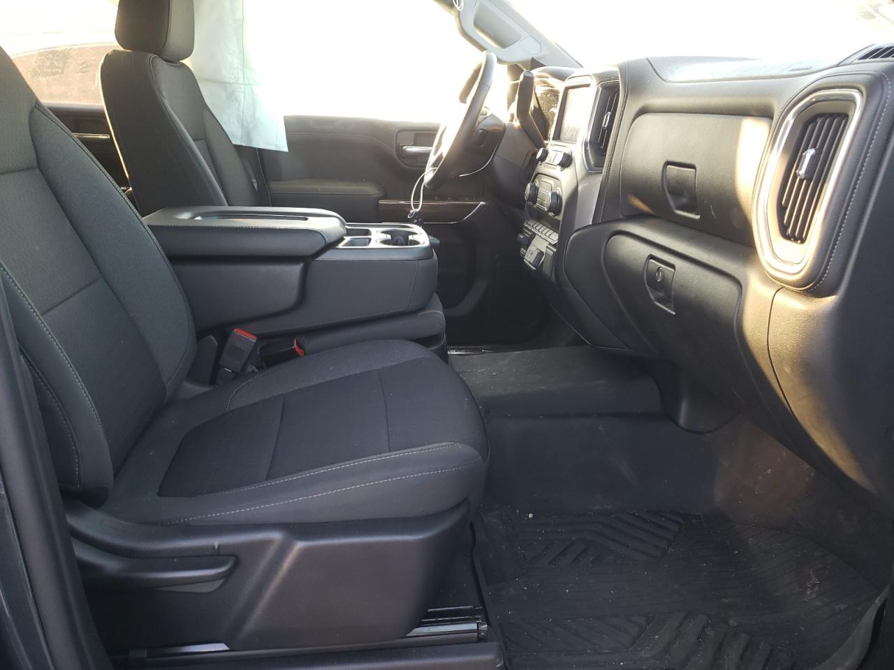 Photo 5 from auction – 2020 CHEVROLET SILVERADO with VIN 1GCPYFED4LZ272153