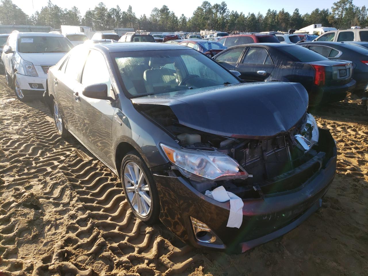 Photo 1 from auction – 2012 TOYOTA CAMRY HYBR with VIN 4T1BD1FKXCU027355