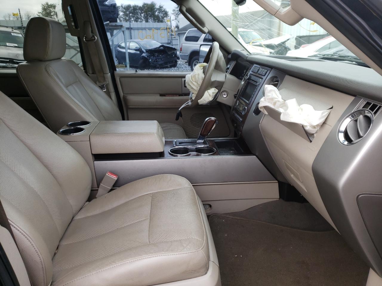 Photo 5 from auction – 2008 FORD EXPEDITION with VIN 1FMFK19548LA41519