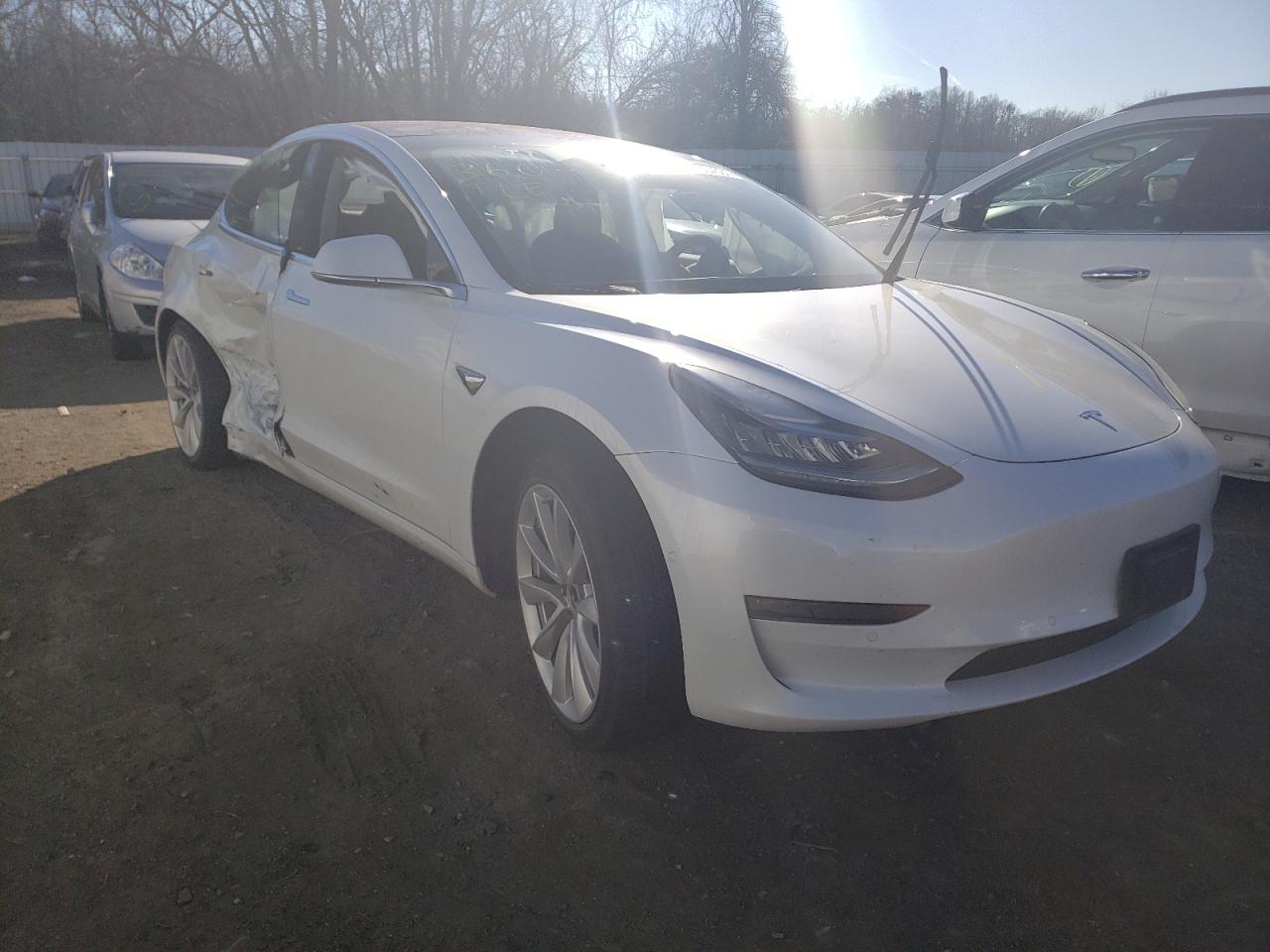 TESLA MODEL 3 2018 with VIN 5YJ3E1EA7JF032999 - Photo from auction