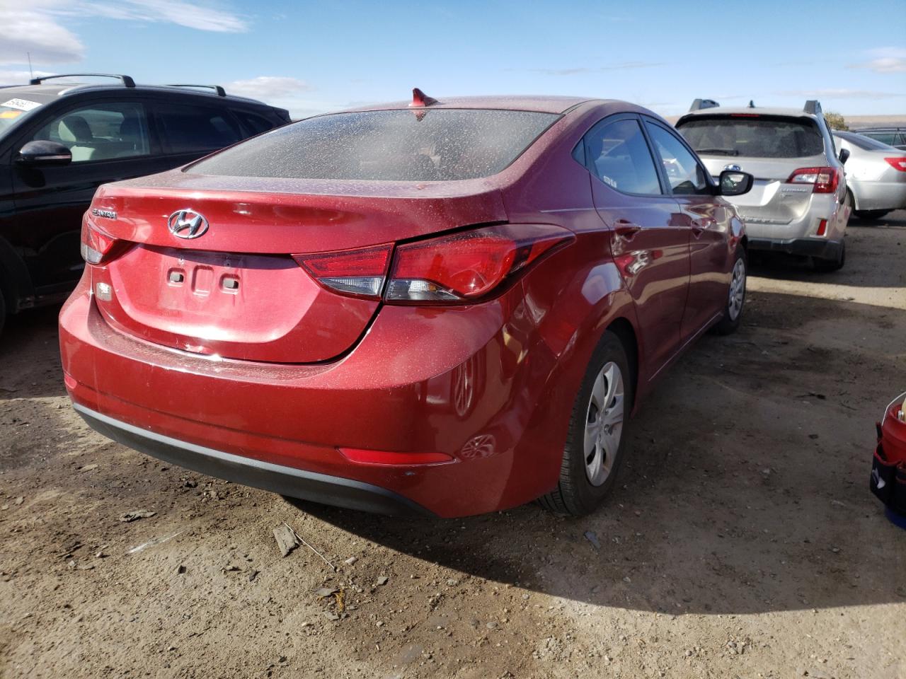 Photo 4 from auction – 2016 HYUNDAI ELANTRA SE with VIN 5NPDH4AE7GH700851