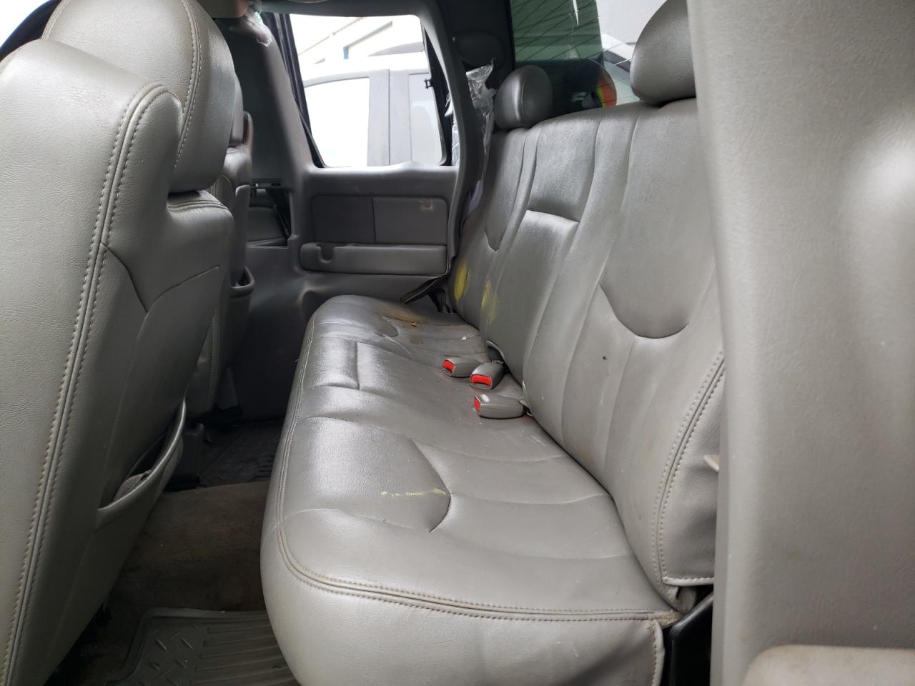 Photo 6 from auction – 2003 CHEVROLET SILVERADO with VIN 2GCEC19T931371070