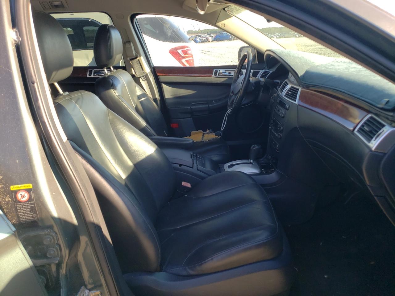 Photo 5 from auction – 2004 CHRYSLER PACIFICA with VIN 2C8GM68484R552028