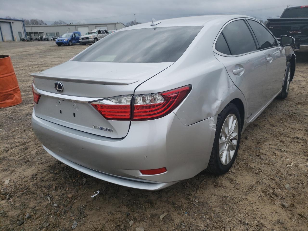 Photo 4 from auction – 2014 LEXUS ES 300H with VIN JTHBW1GG4E2052497