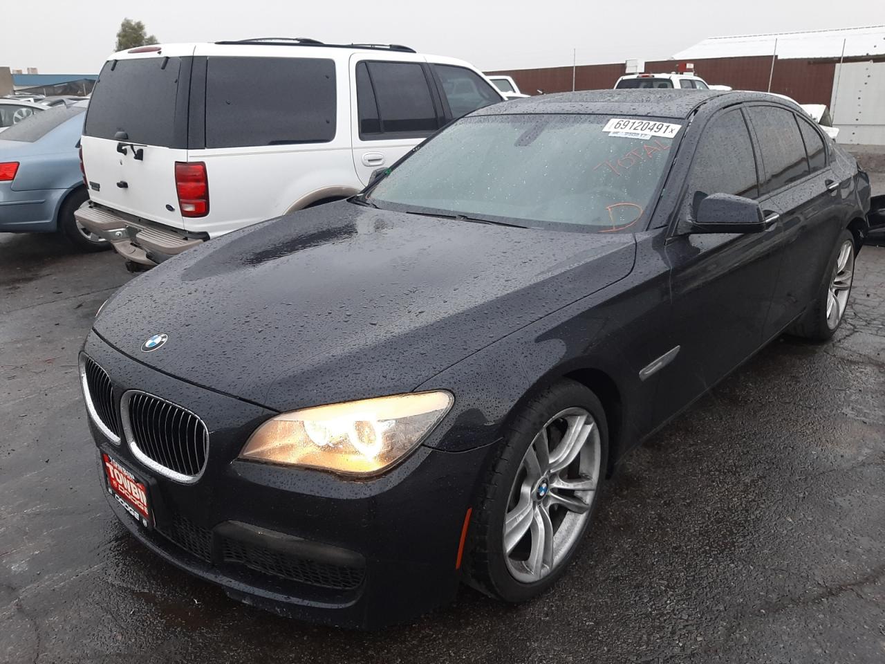 Photo 2 from auction – 2012 BMW 750 I with VIN WBAKA8C57CDX01382