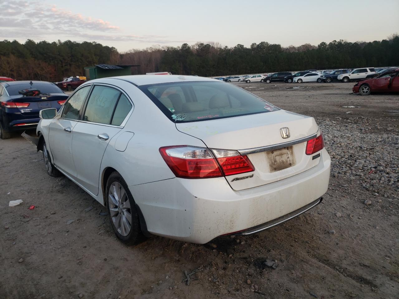 Photo 3 from auction – 2015 HONDA ACCORD EXL with VIN 1HGCR2F89FA004838