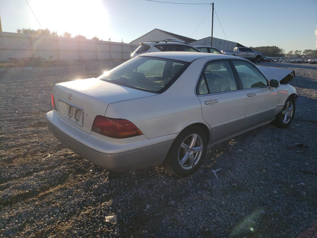Photo 4 from auction – 1998 ACURA 3.5RL SE with VIN JH4KA9687WC013907