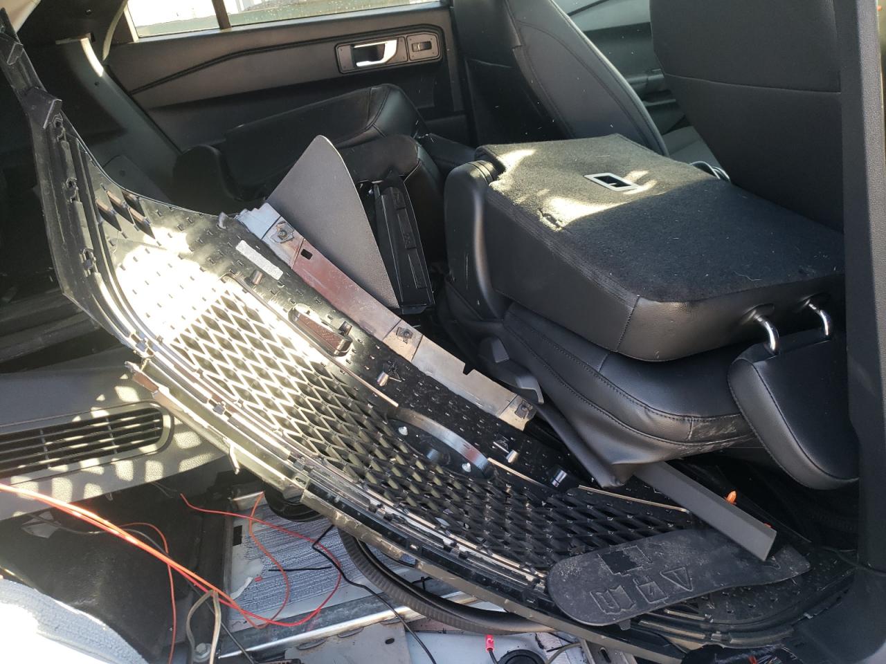 Photo 6 from auction – 2021 FORD EXPLORER P with VIN 1FM5K8AW7MNA10627