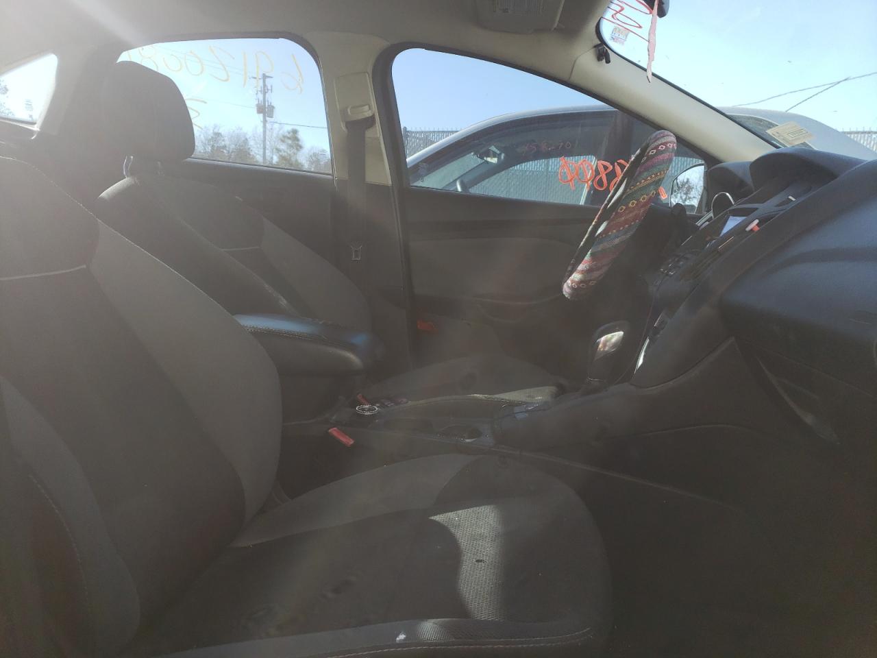 Photo 5 from auction – 2012 FORD FOCUS SE with VIN 1FAHP3F2XCL387531