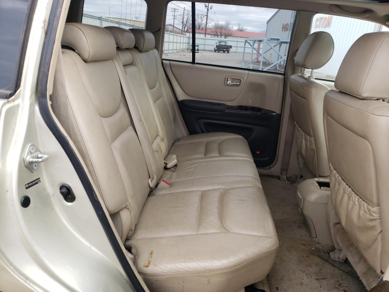 Photo 6 from auction – 2003 TOYOTA HIGHLANDER with VIN JTEHF21A930156154