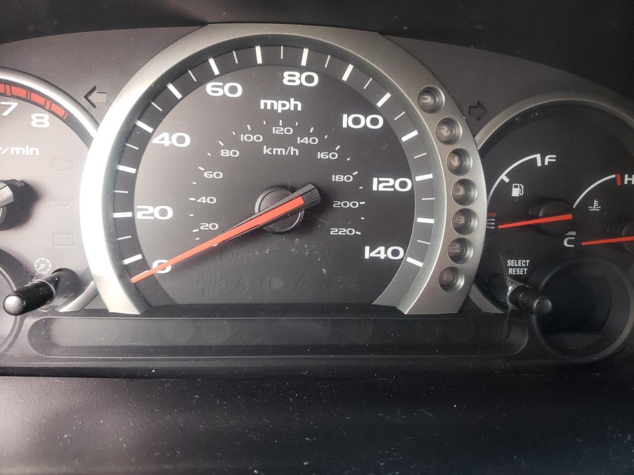 Photo 8 from auction – 2005 HONDA PILOT EXL with VIN 5FNYF18535B045398