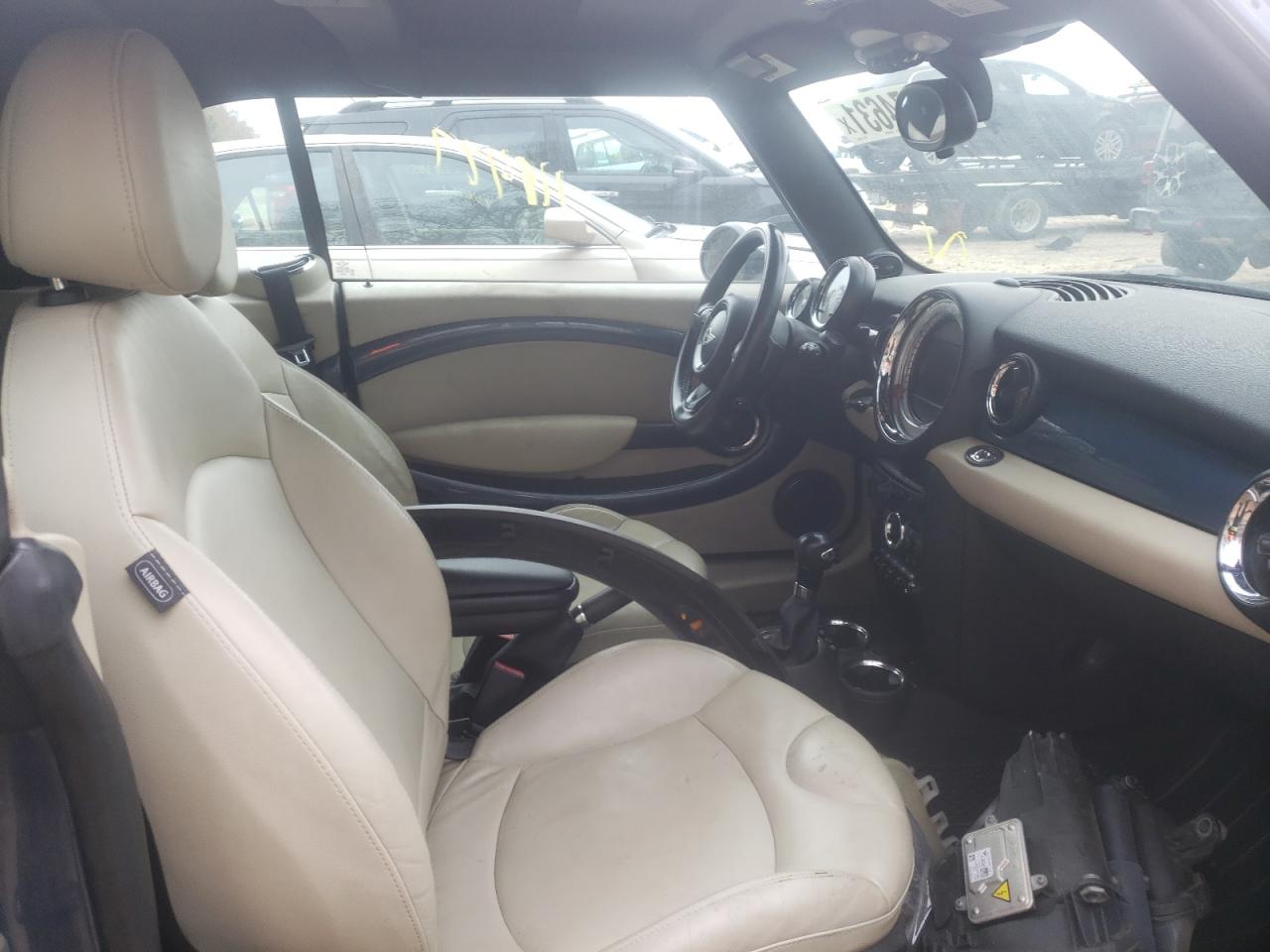 Photo 5 from auction – 2011 MINI COOPER S with VIN WMWZP3C59BT249262