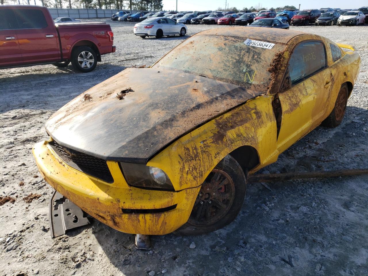 Photo 2 from auction – 2005 FORD MUSTANG with VIN 1ZVFT80NX55149955