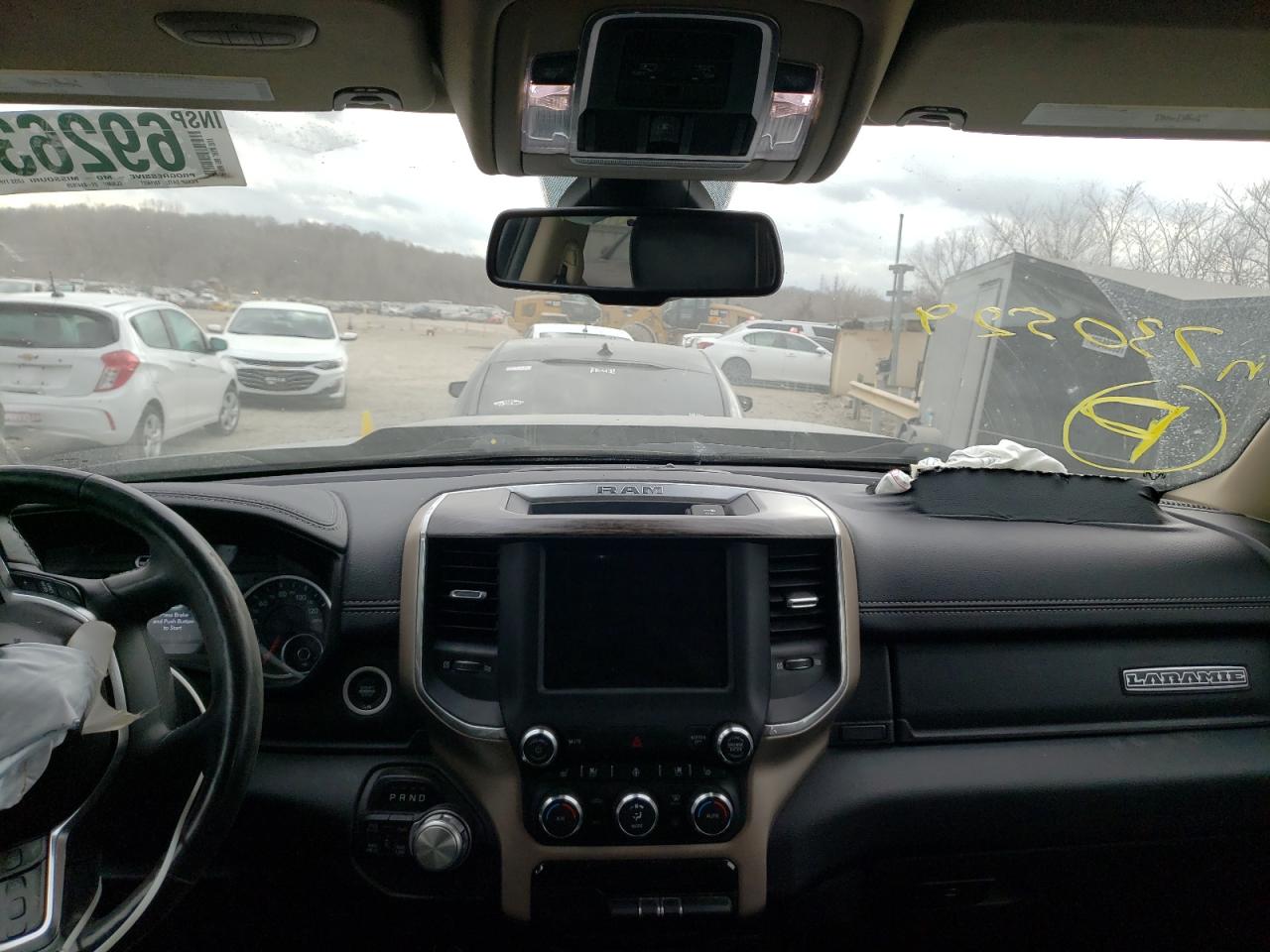 Photo 9 from auction – 2019 RAM 1500 LARAM with VIN 1C6SRFJT0KN730529