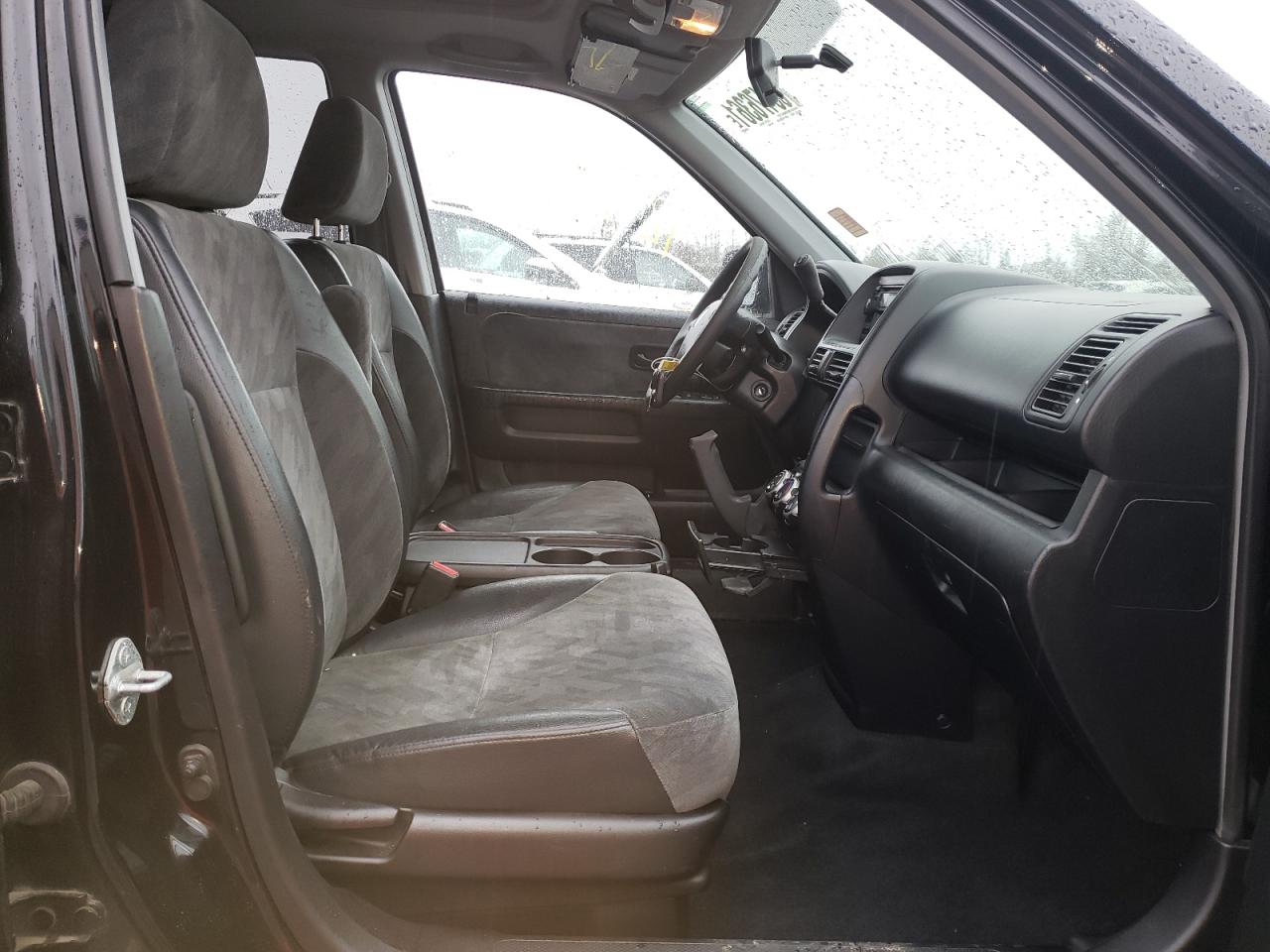 Photo 5 from auction – 2002 HONDA CR-V EX with VIN JHLRD78852C084786