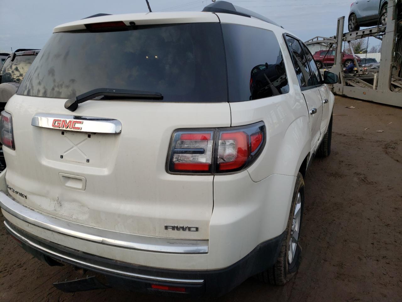 Photo 4 from auction – 2015 GMC ACADIA SLE with VIN 1GKKVPKD2FJ220914