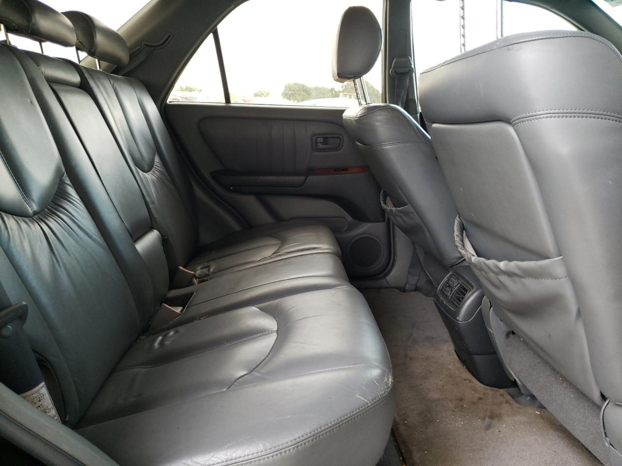 Photo 6 from auction – 1999 LEXUS RX 300 with VIN JT6HF10U5X0052347