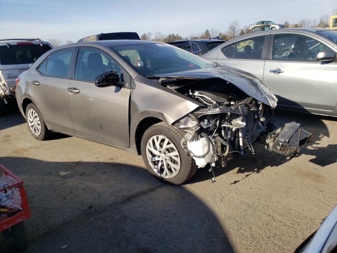 TOYOTA COROLLA L 2019 with VIN 2T1BURHE1KC183953 - Photo from auction