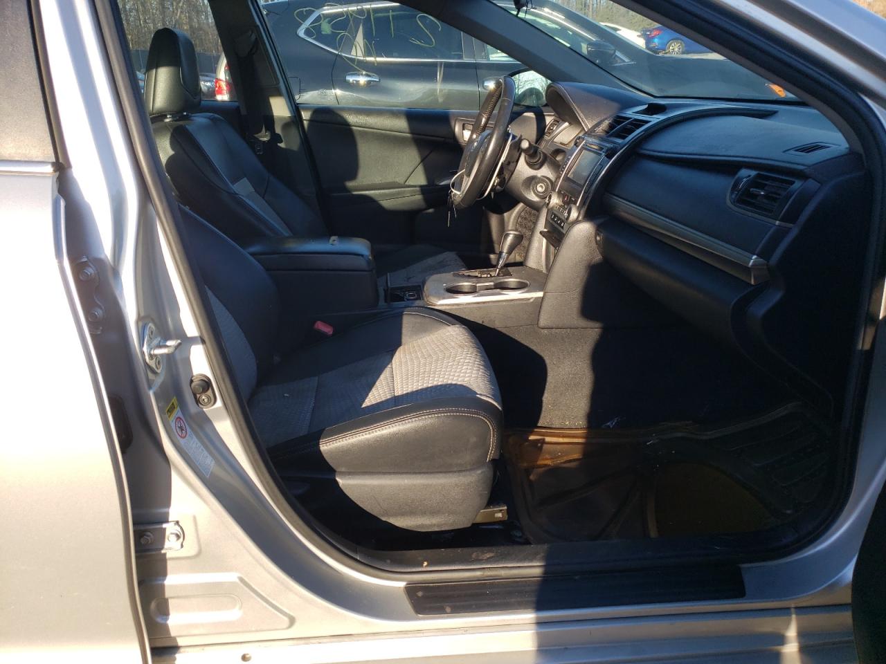 Photo 5 from auction – 2012 TOYOTA CAMRY BASE with VIN 4T1BF1FK0CU076381
