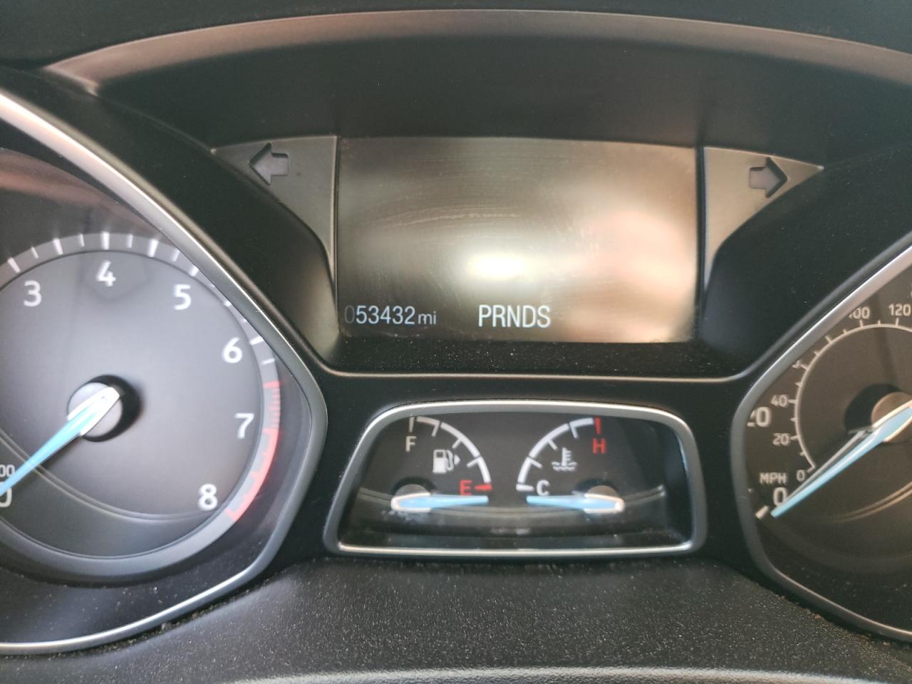 Zdjęcie 8 z aukcji – 2017 FORD FOCUS SEL z VIN 1FADP3H25HL307863