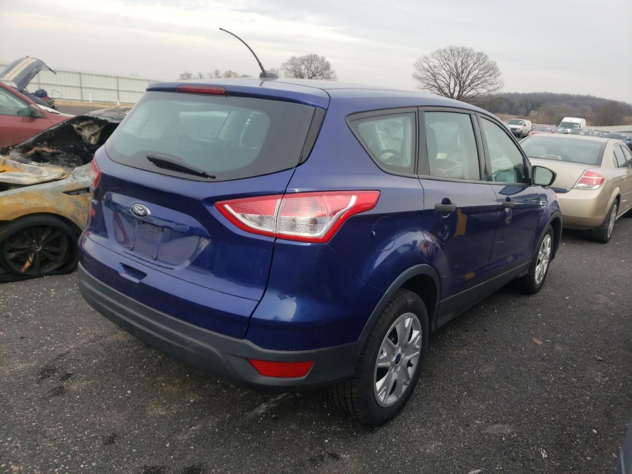 Photo 4 from auction – 2014 FORD ESCAPE S with VIN 1FMCU0F7XEUB94182
