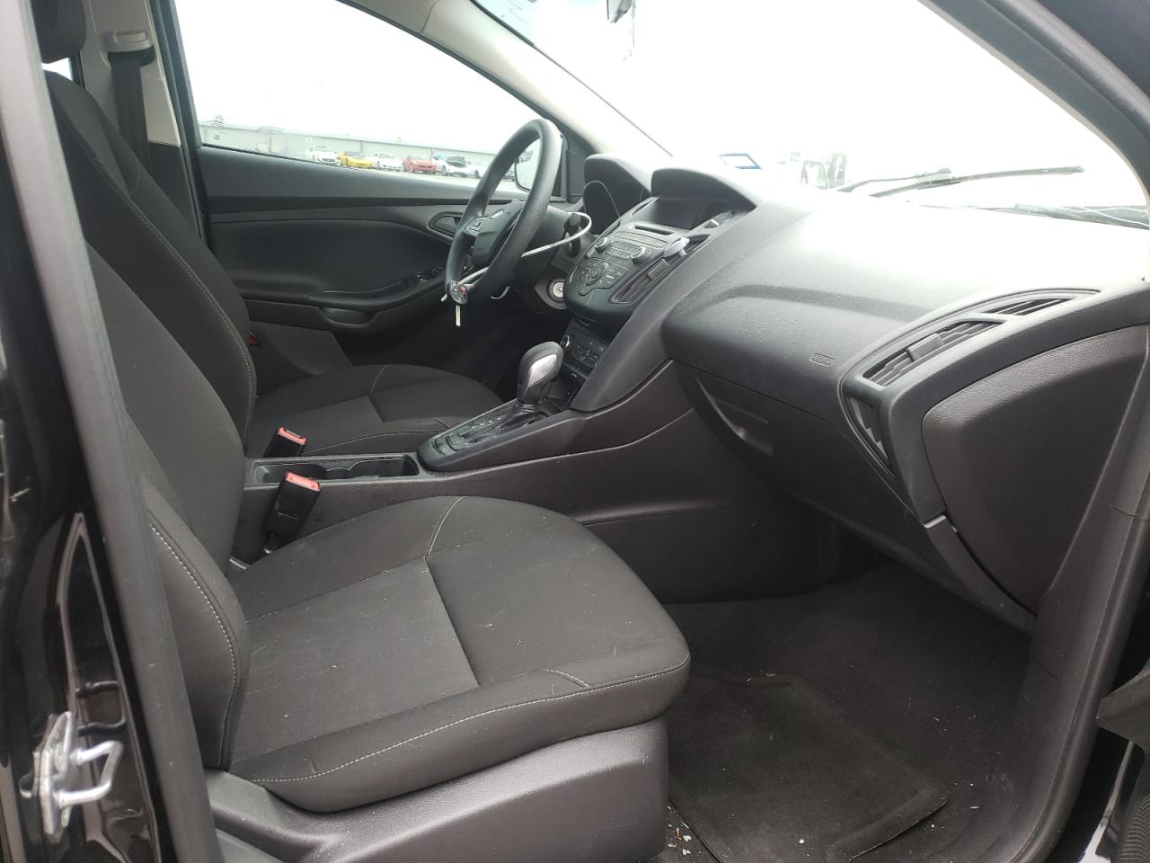 Photo 5 from auction – 2016 FORD FOCUS S with VIN 1FADP3E2XGL208703