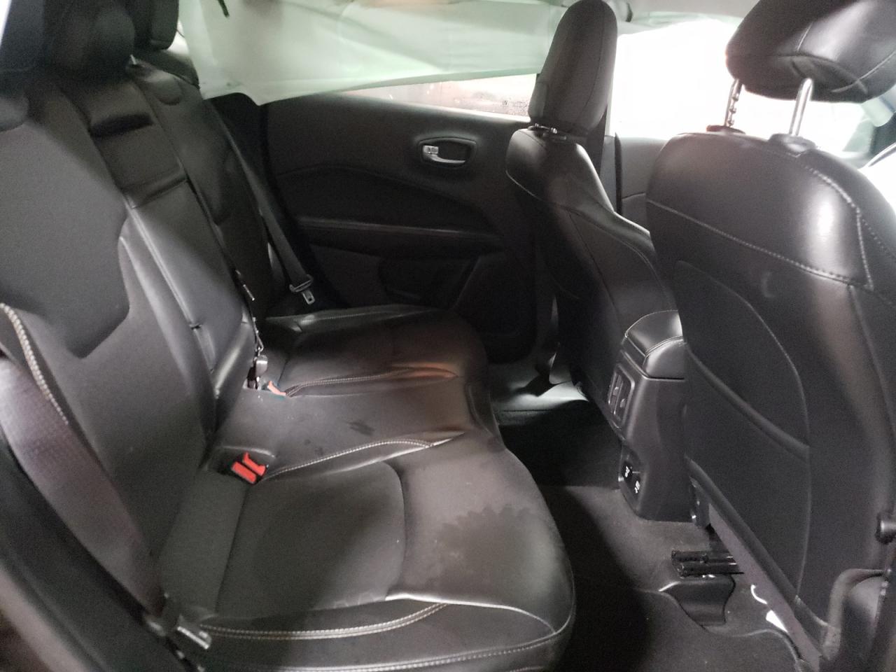 Фото 6 с аукциона – 2018 JEEP COMPASS LA с VIN 3C4NJCBB0JT502210