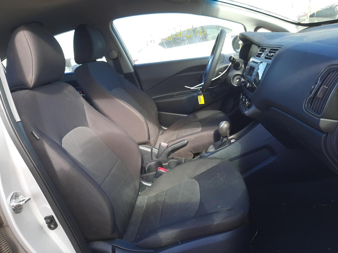 Photo 5 from auction – 2017 KIA RIO LX with VIN KNADM4A3XH6049010