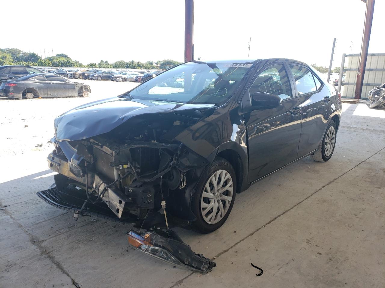 Photo 2 from auction – 2018 TOYOTA COROLLA L with VIN 5YFBURHE8JP813899