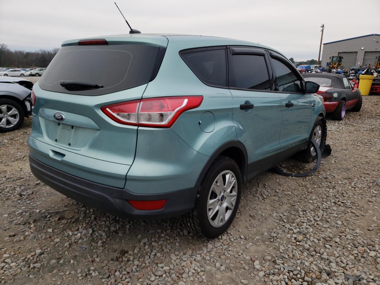Photo 4 from auction – 2013 FORD ESCAPE S with VIN 1FMCU0F77DUD64237