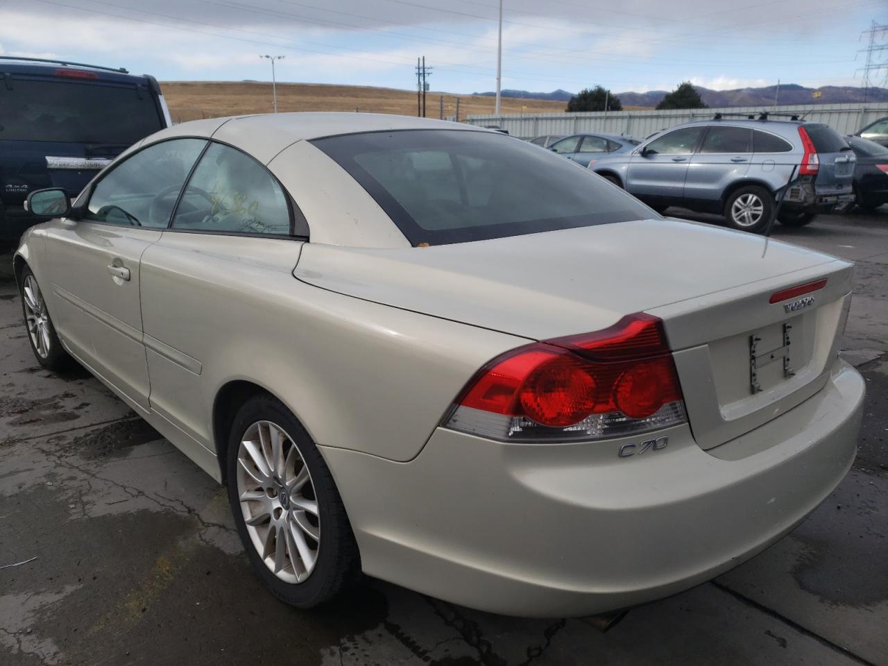 Photo 3 from auction – 2008 VOLVO C70 T5 with VIN YV1MC67238J045047
