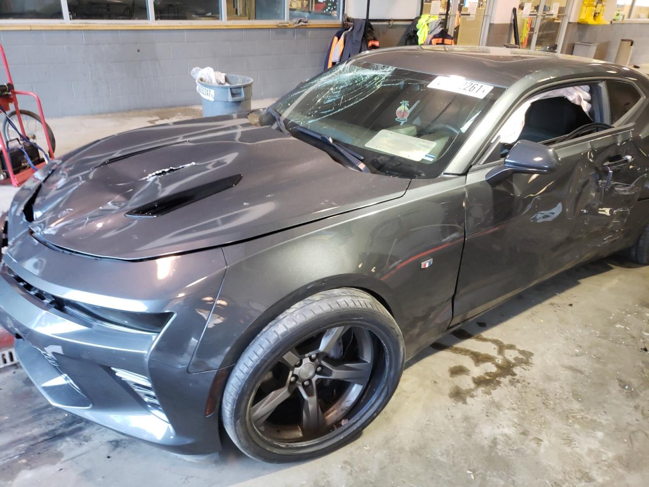 Photo 9 from auction – 2017 CHEVROLET CAMARO SS with VIN 1G1FF1R76H0207317