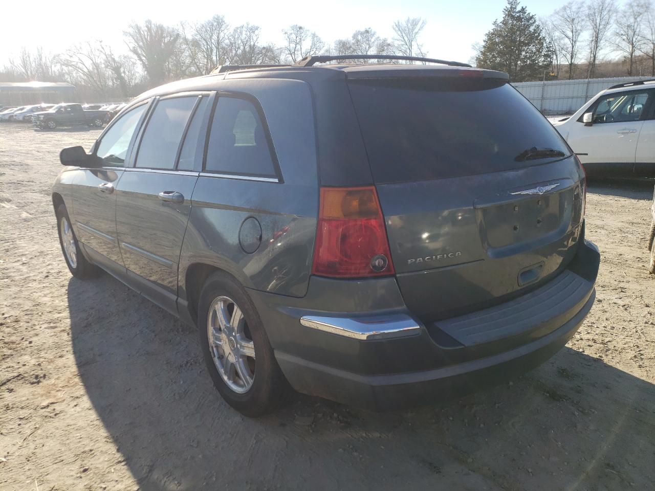 Photo 3 from auction – 2004 CHRYSLER PACIFICA with VIN 2C8GM68484R552028