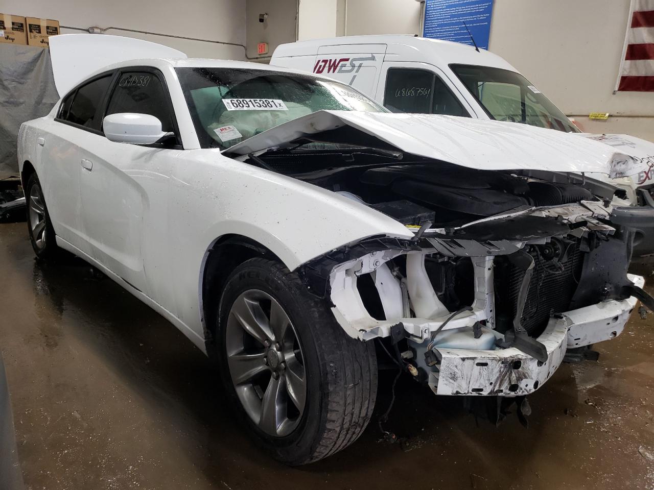 DODGE CHARGER SX 2016 with VIN 2C3CDXHG0GH186631 - Photo from auction