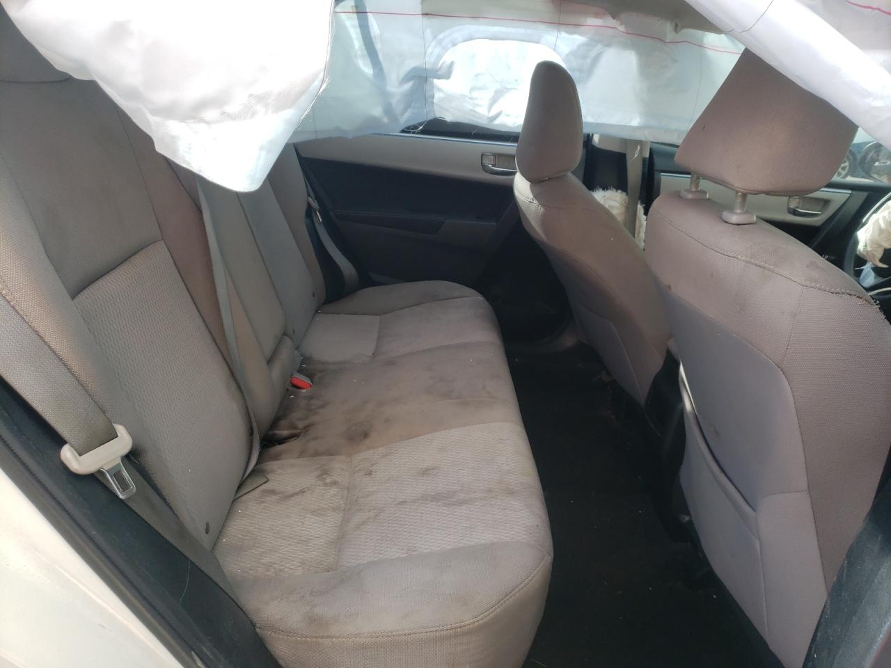 Photo 6 from auction – 2015 TOYOTA COROLLA EC with VIN 5YFBPRHE6FP202137