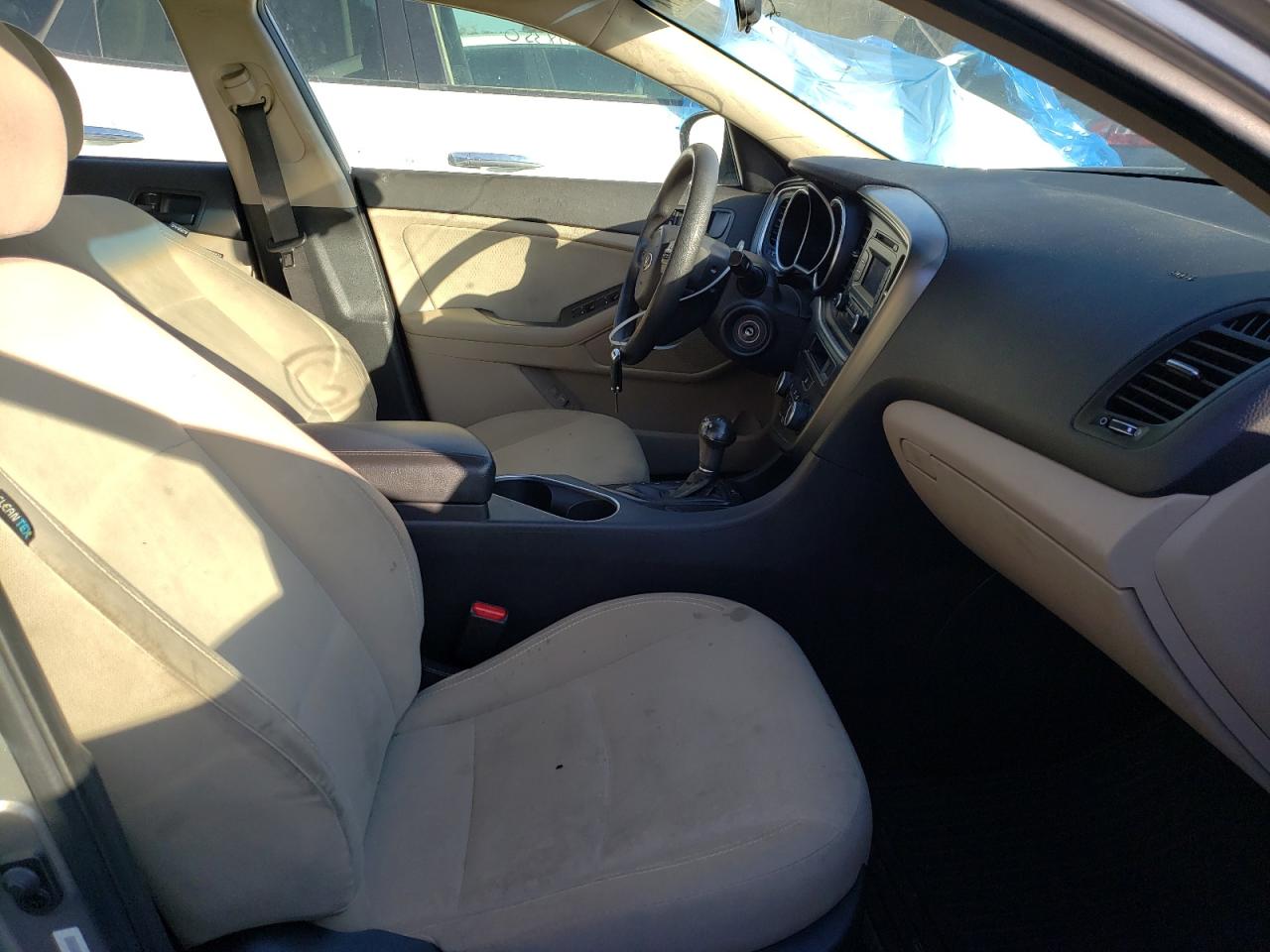 Photo 5 from auction – 2014 KIA OPTIMA LX with VIN 5XXGM4A78EG313440