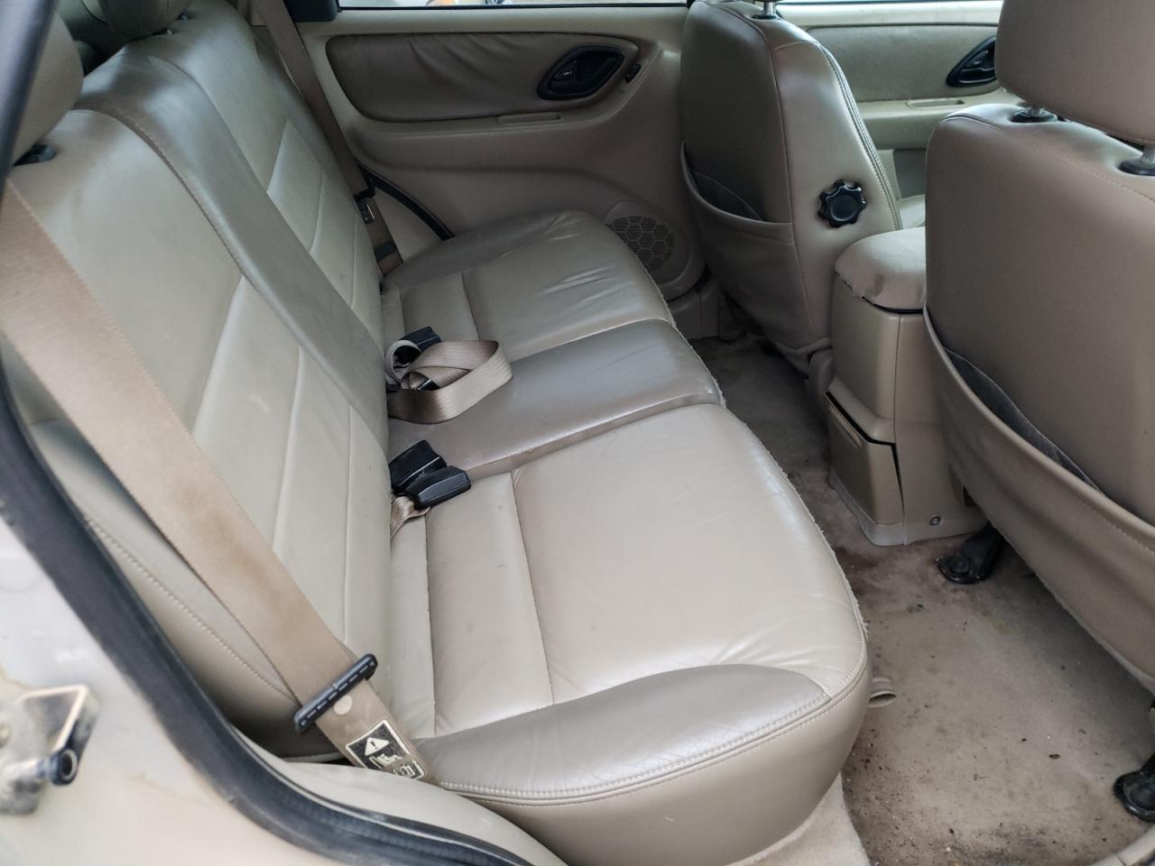 Photo 6 from auction – 2003 FORD ESCAPE LIM with VIN 1FMCU94163KA04700