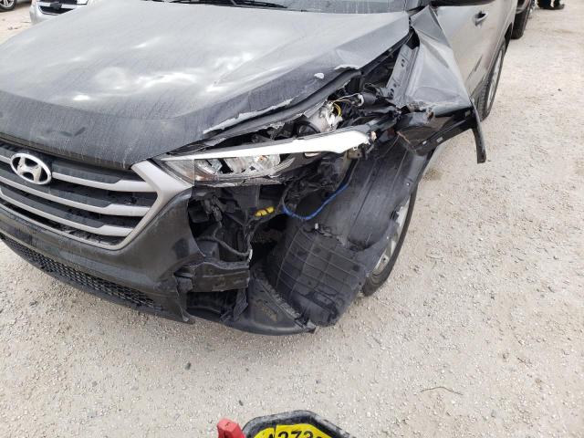 Photo 9 from auction – 2017 HYUNDAI TUCSON LIM with VIN KM8J33A48HU582816