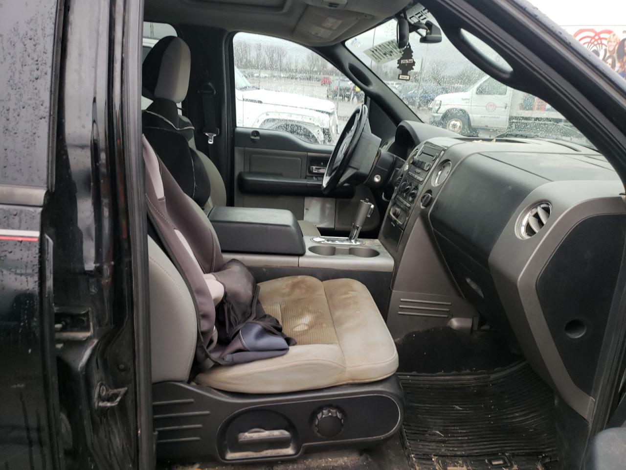 Photo 5 from auction – 2004 FORD F150 SUPER with VIN 1FTPW145X4KD62260