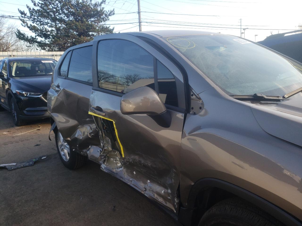 Photo 9 from auction – 2021 CHEVROLET TRAX LS with VIN KL7CJNSM8MB373317
