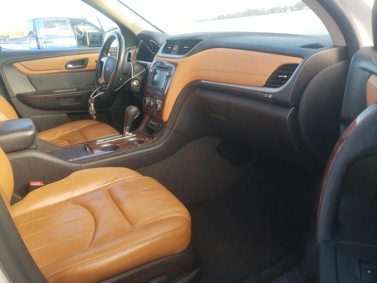 Photo 5 from auction – 2013 CHEVROLET TRAVERSE L with VIN 1GNKVLKD5DJ191370