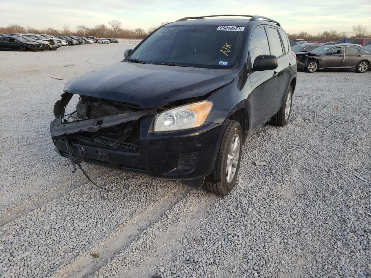 Photo 2 from auction – 2011 TOYOTA RAV4 with VIN 2T3ZF4DV8BW079936