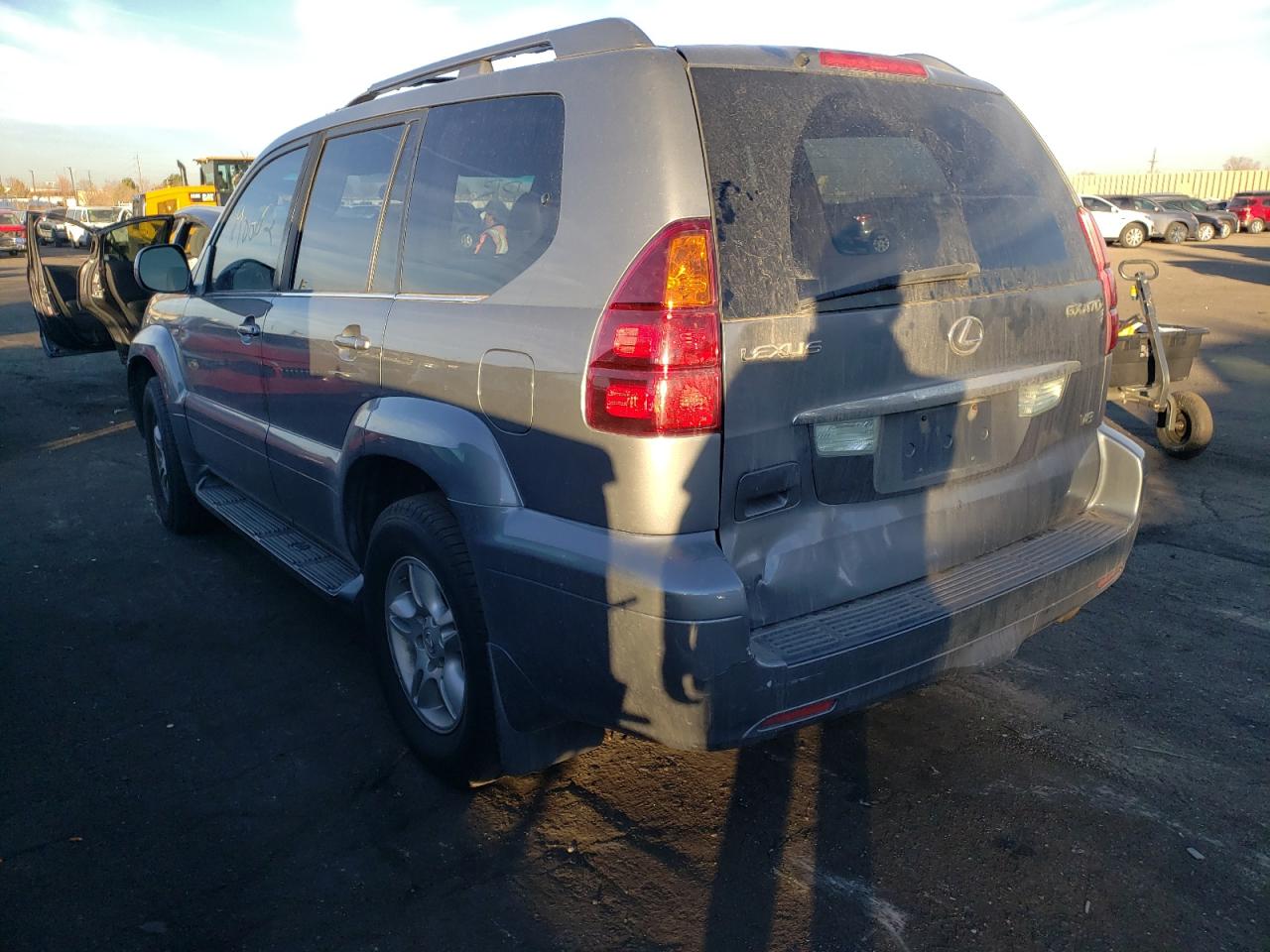 Photo 3 from auction – 2006 LEXUS GX 470 with VIN JTJBT20X860101950