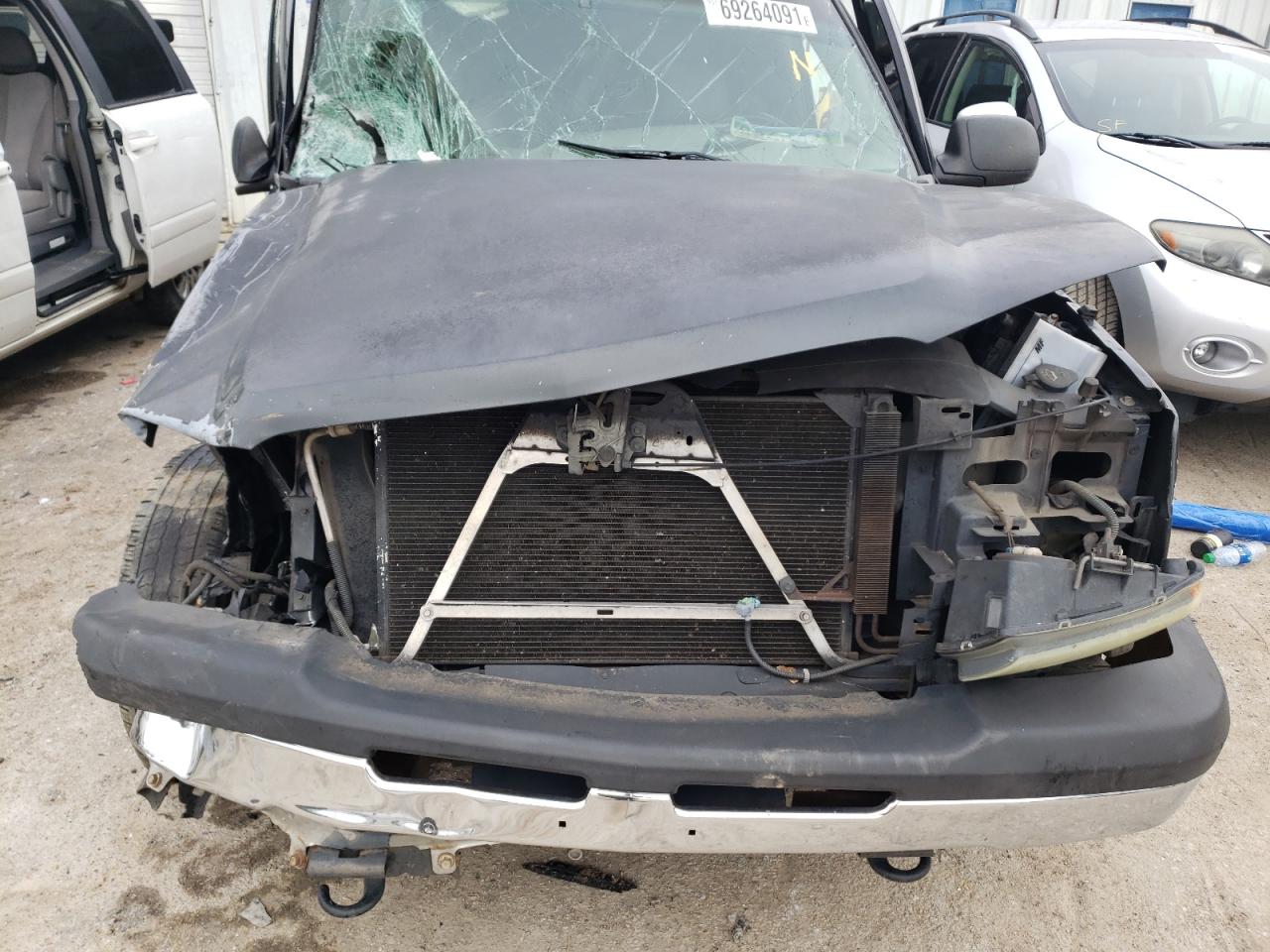 Photo 7 from auction – 2003 CHEVROLET SILVERADO with VIN 2GCEC19T931371070